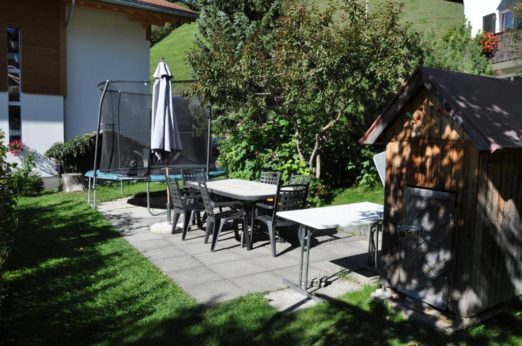 Chalet Allmegrat อาเดลโบเดิน ภายนอก รูปภาพ