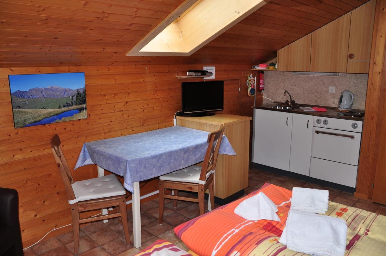 Chalet Allmegrat อาเดลโบเดิน ภายนอก รูปภาพ