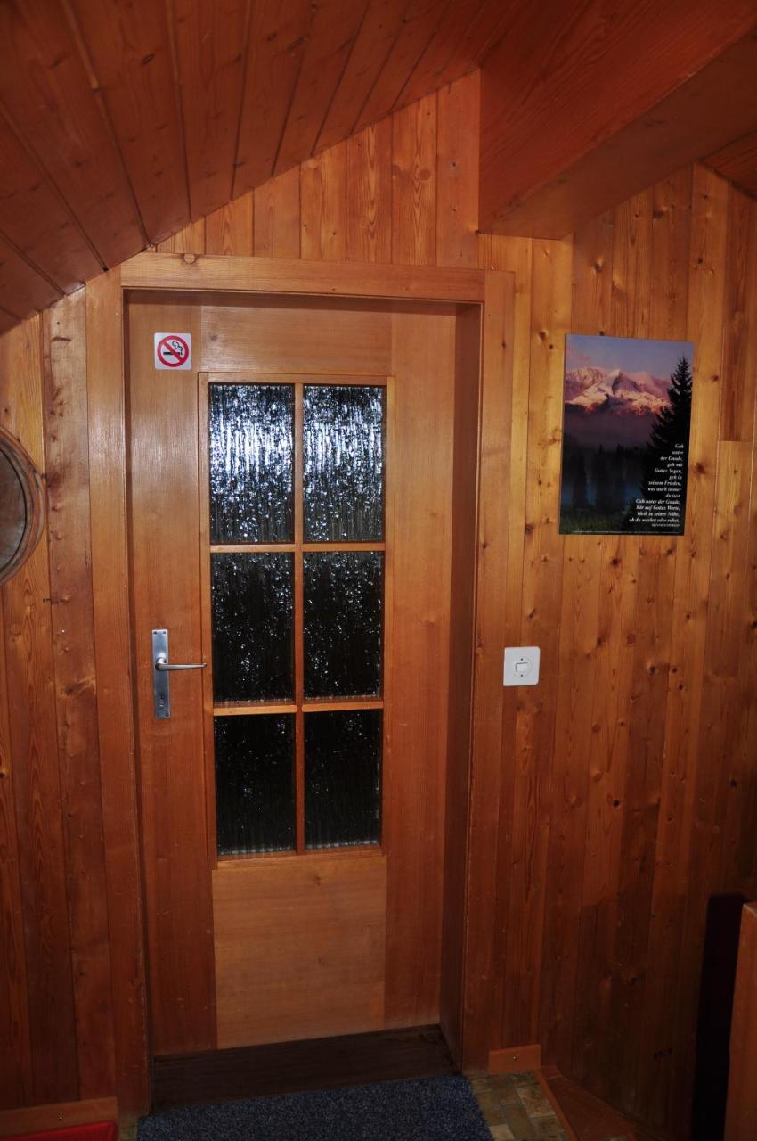 Chalet Allmegrat อาเดลโบเดิน ภายนอก รูปภาพ